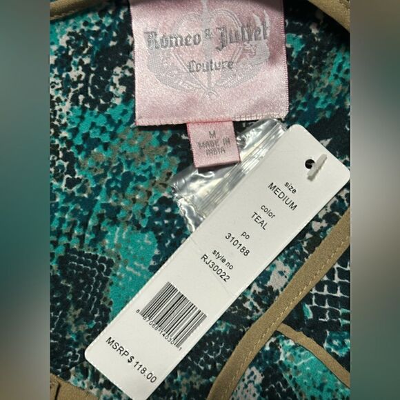 Romeo & Juliet Couture Snake Print Blouse - Picture 4 of 5